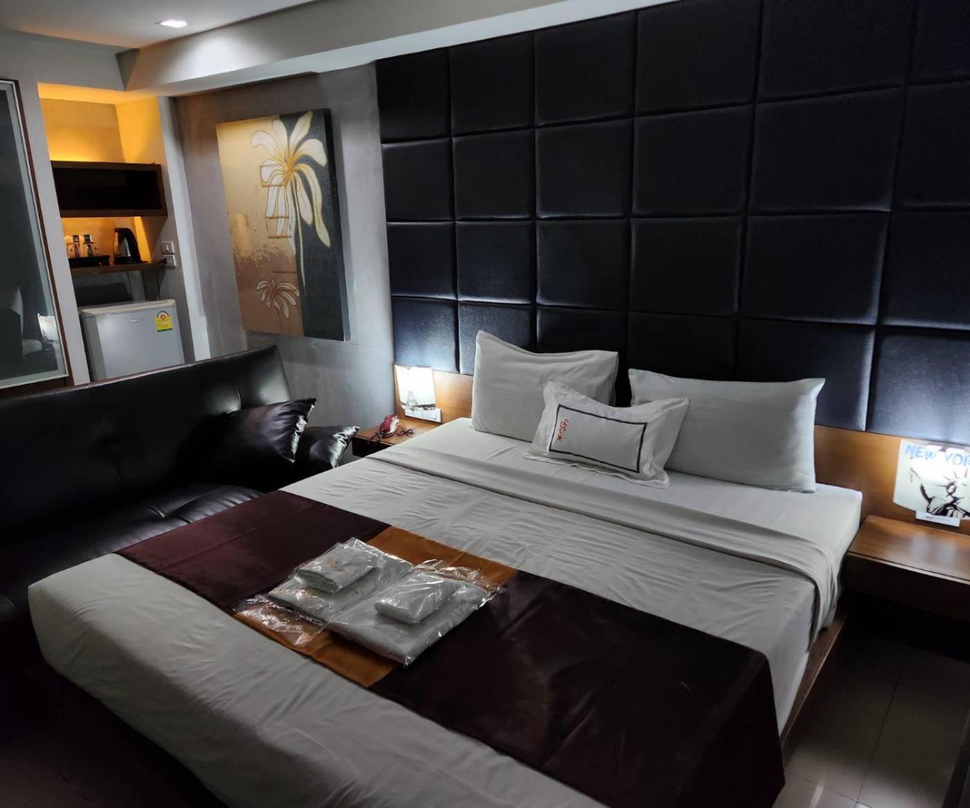 Collection O The Bangkok Cha Cha Suite Exterior photo