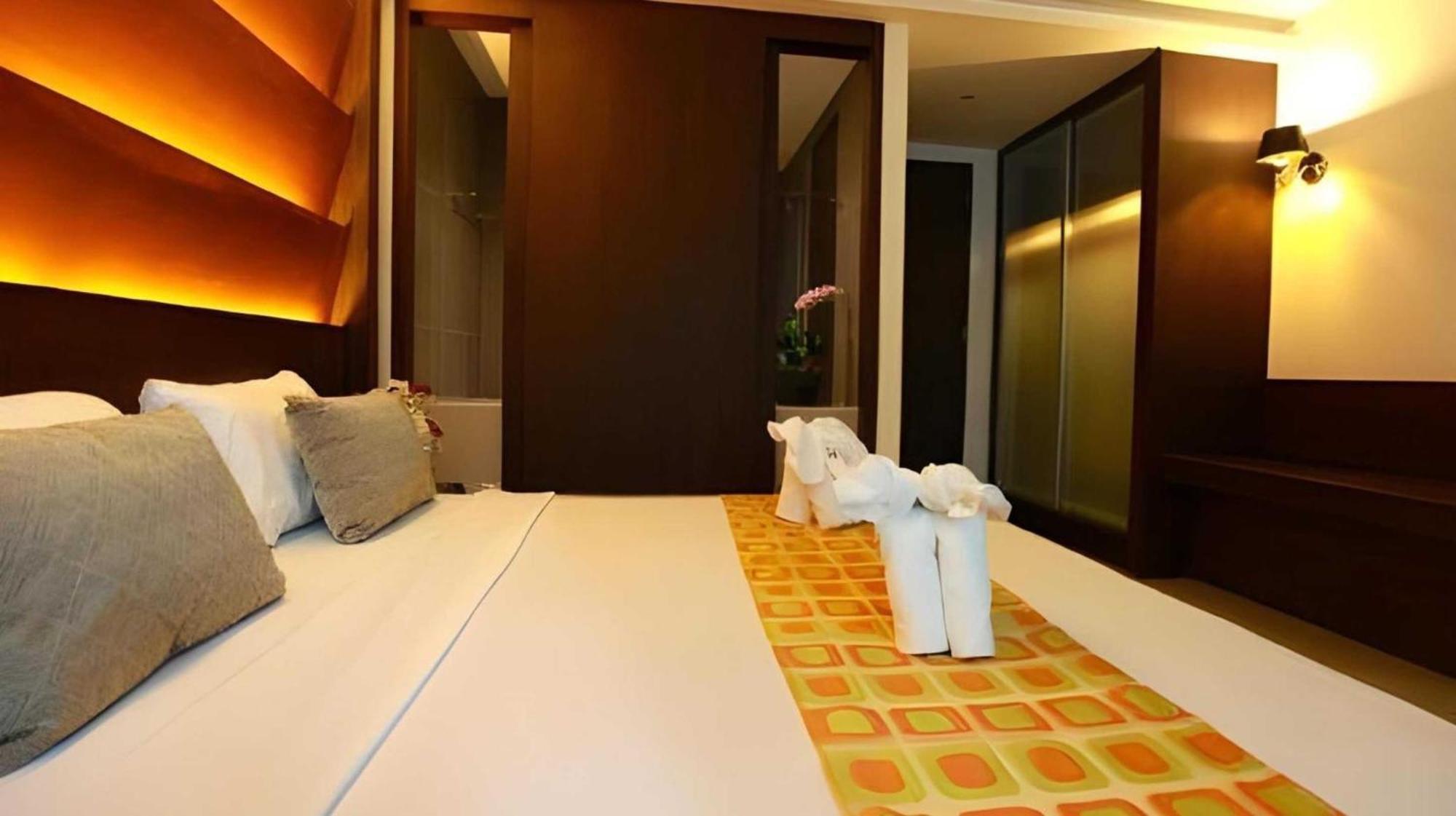 Collection O The Bangkok Cha Cha Suite Exterior photo