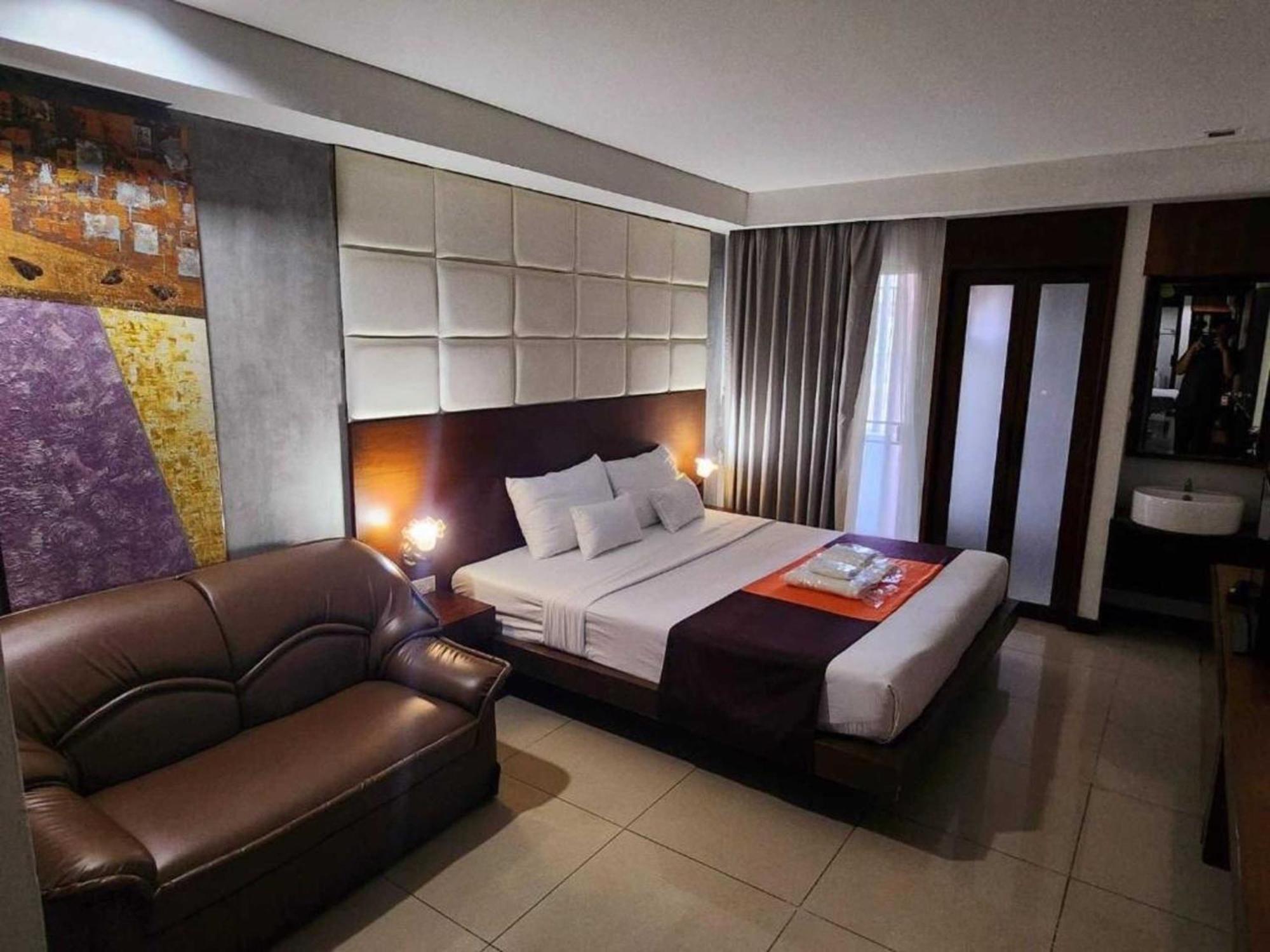 Collection O The Bangkok Cha Cha Suite Exterior photo